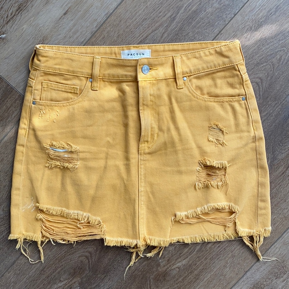 PACSUN DENIM MINI SKIRT - SZ 28 - Golden Yellow ✨